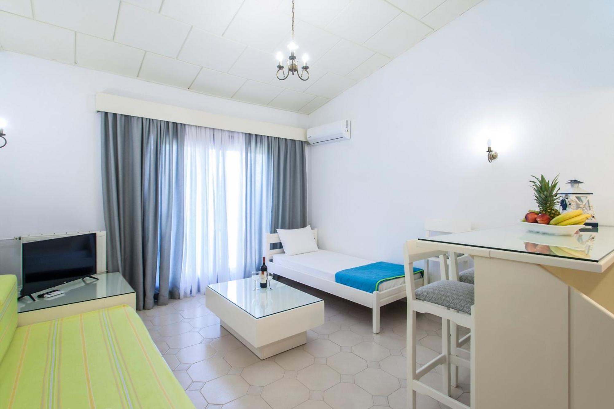 Chrissomalli Sofia Studios Skiathos Exterior foto